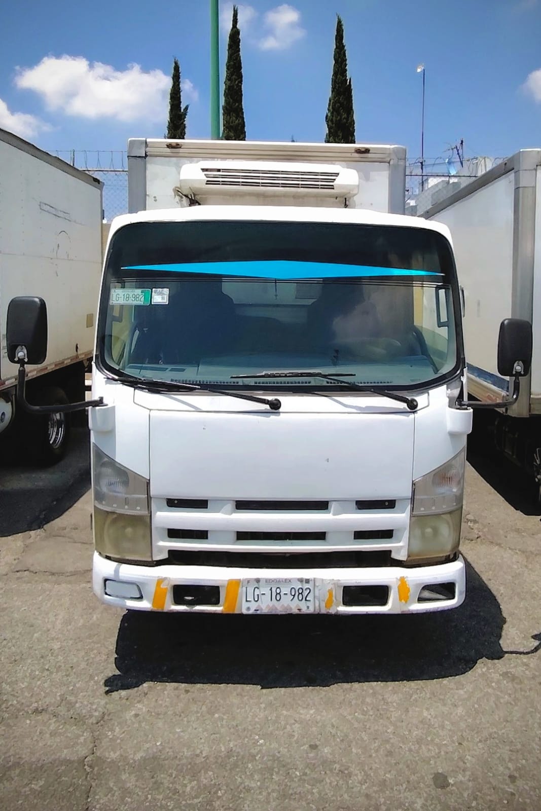 Frente del Camión Isuzu